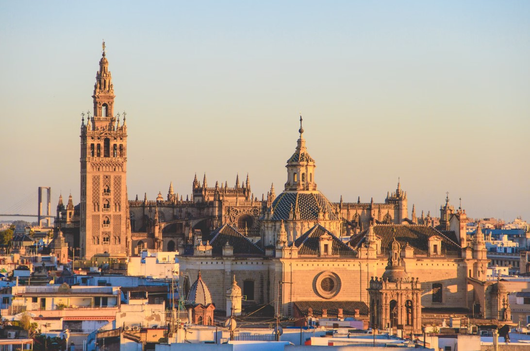 Expat Insurance in Spain: Essential Coverage for People Moving to Spain
